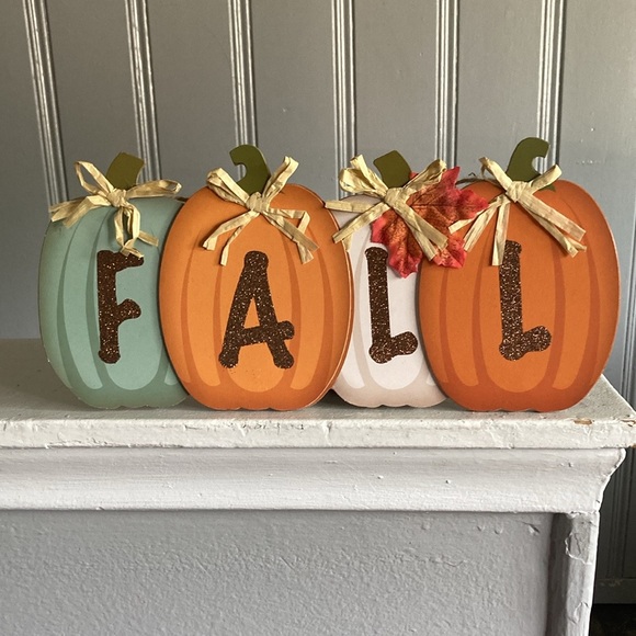 NWT- Beautiful Brown Glittered FALL Colorful Pumpkins Decoration Sign 🍁 - Picture 16 of 16